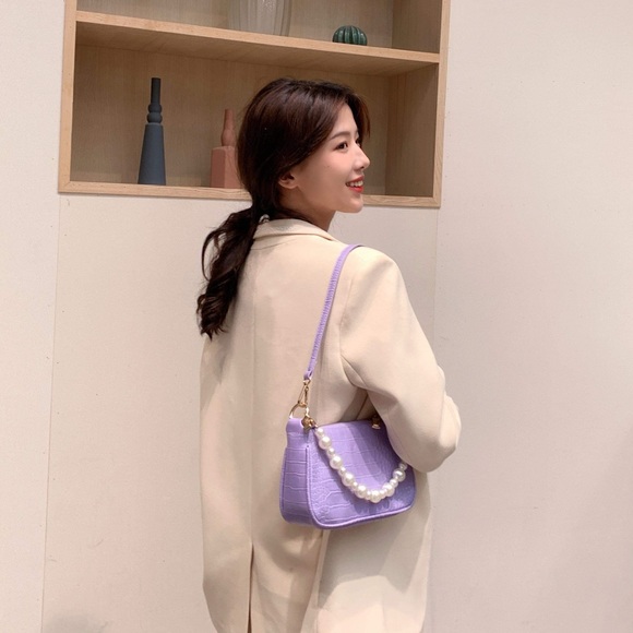 Moonlowa Shoulder Bag with Pearl Straps💕 - Picture 6 of 10